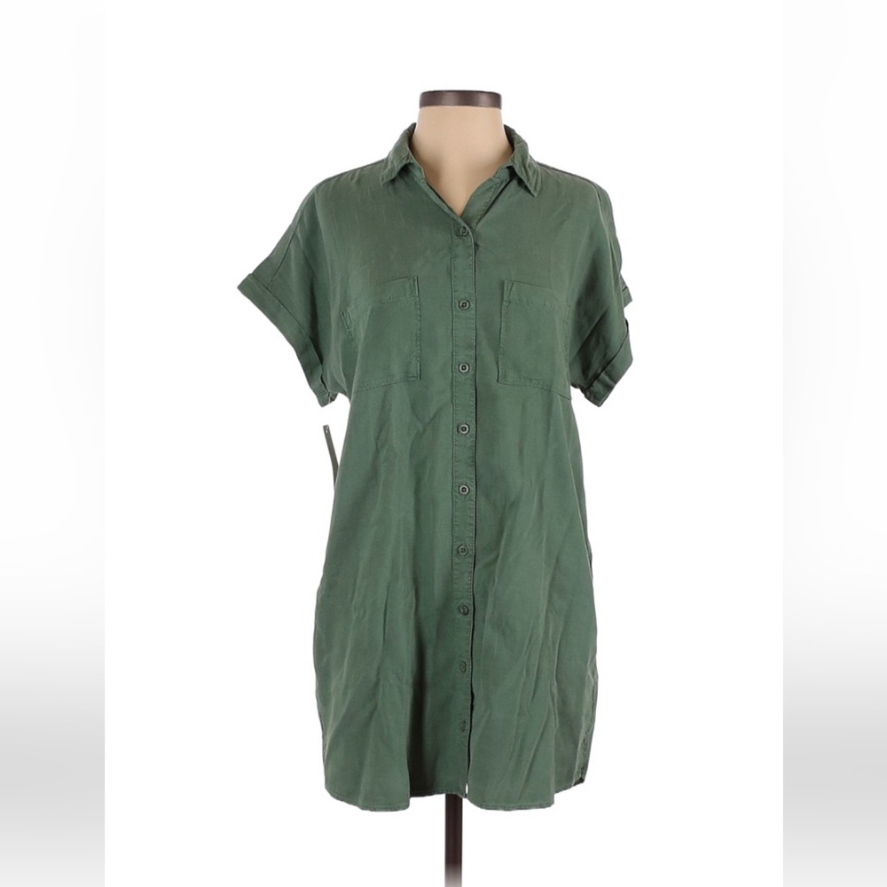 Cloth & Stone lightweight shirt dress. Size Small